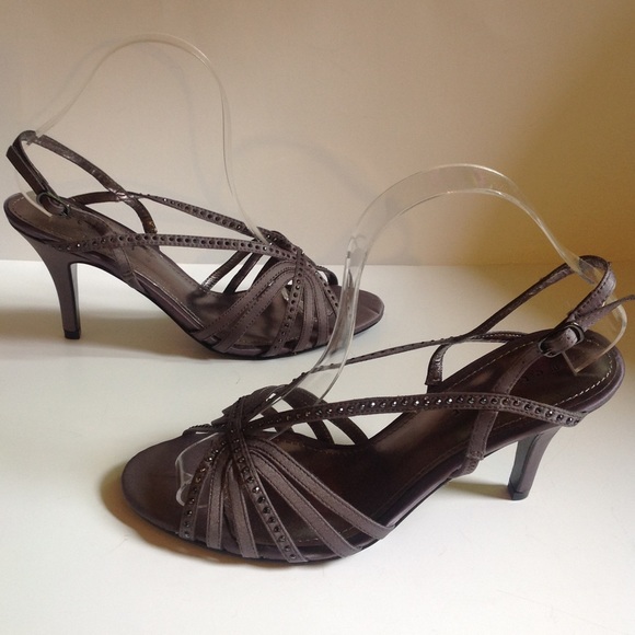 Metaphor "Deborah" Gray Heels - 7.5 - Picture 1 of 8